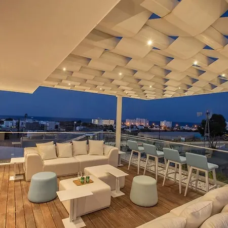 The Ultimate 5 Star In With Private Pool And Close To The 1583 Villa Protaras